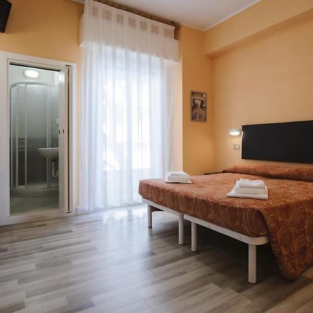 רימיני Hotel Milena מראה חיצוני תמונה